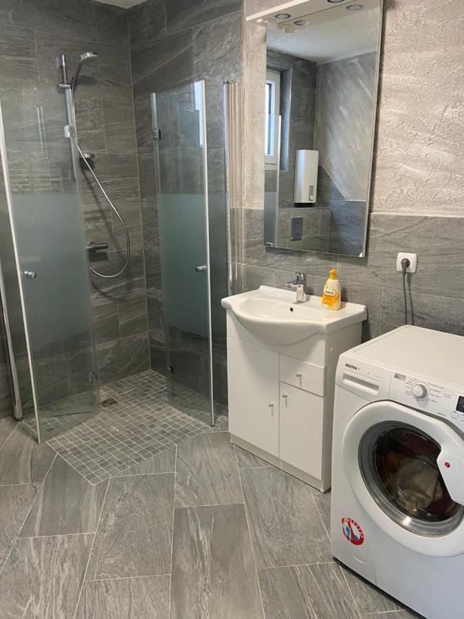 Kraichgau # 1-Zkd Mit Ebk, Modern Und Barrierefrei, Monteurzimmer, Self-Check-In Ittlingen Luaran gambar